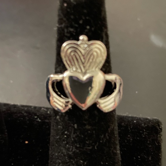 Size 5 Claddagh Silver Ring NEW - Picture 3 of 11